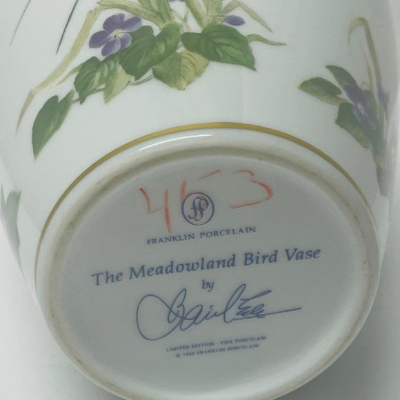 1980 Franklin Porcelain The Meadowland Bird Vase by Basil Ede Limited 11.5" - Picture 8 of 9